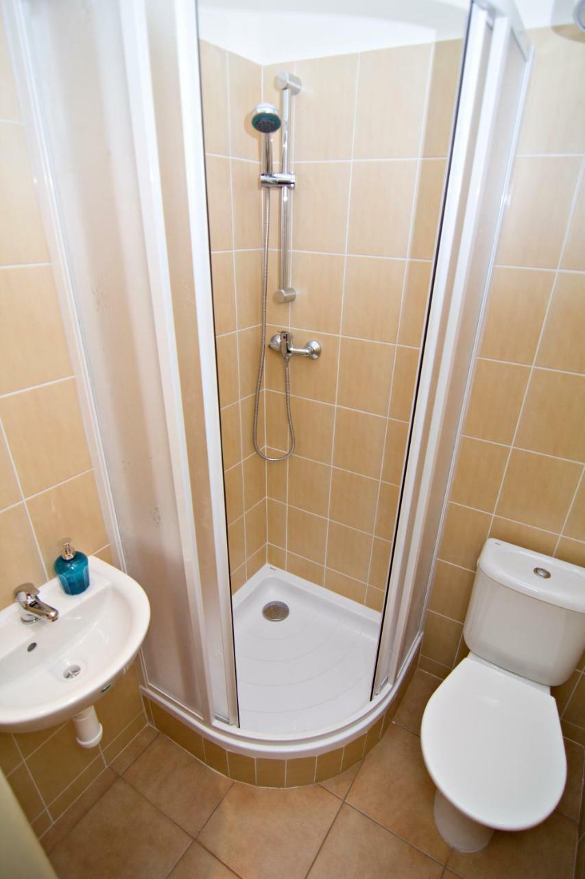 With 2 Bathrooms Lejlighed *